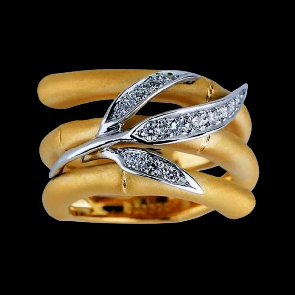Кольцо желтое золото с бриллиантами