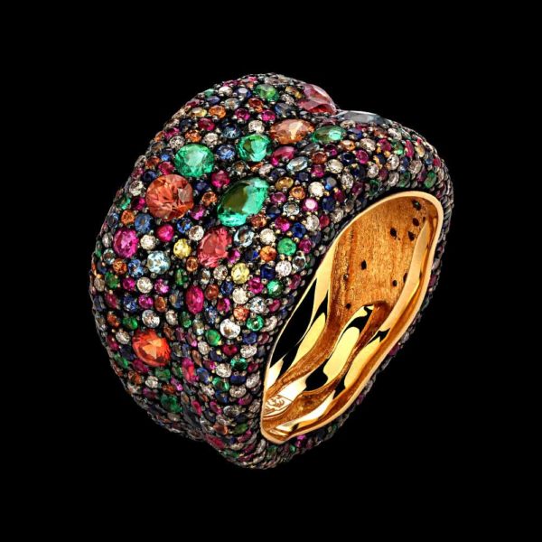 Кольцо с изумрудами, сапфирами, топазами, рубинами и бриллиантами